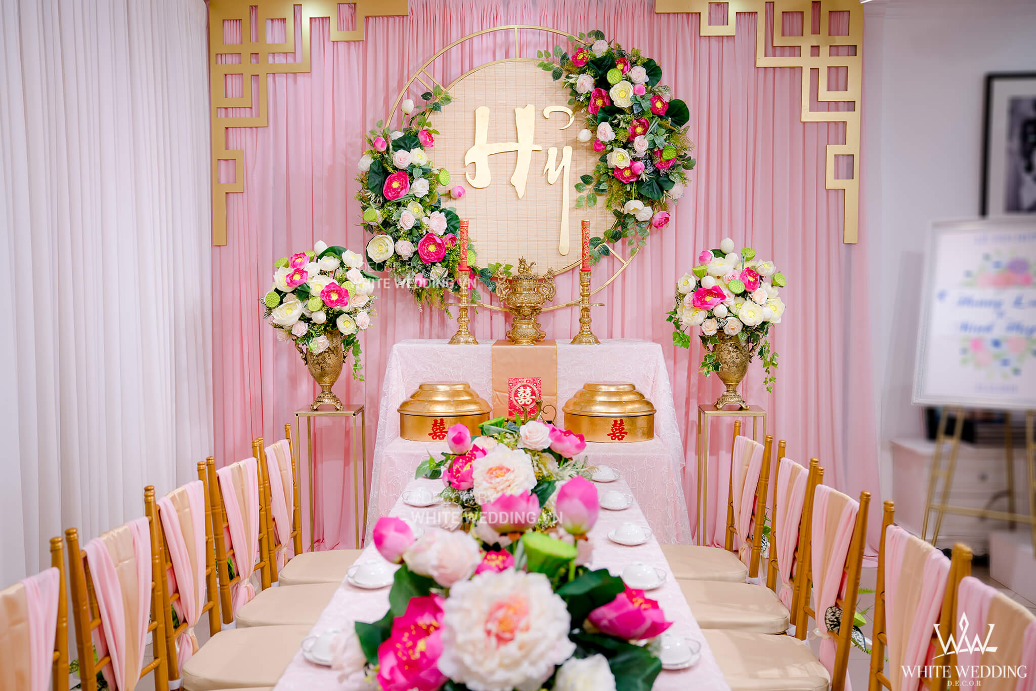 trang-tri-gia-tien-lotus-2 (1)